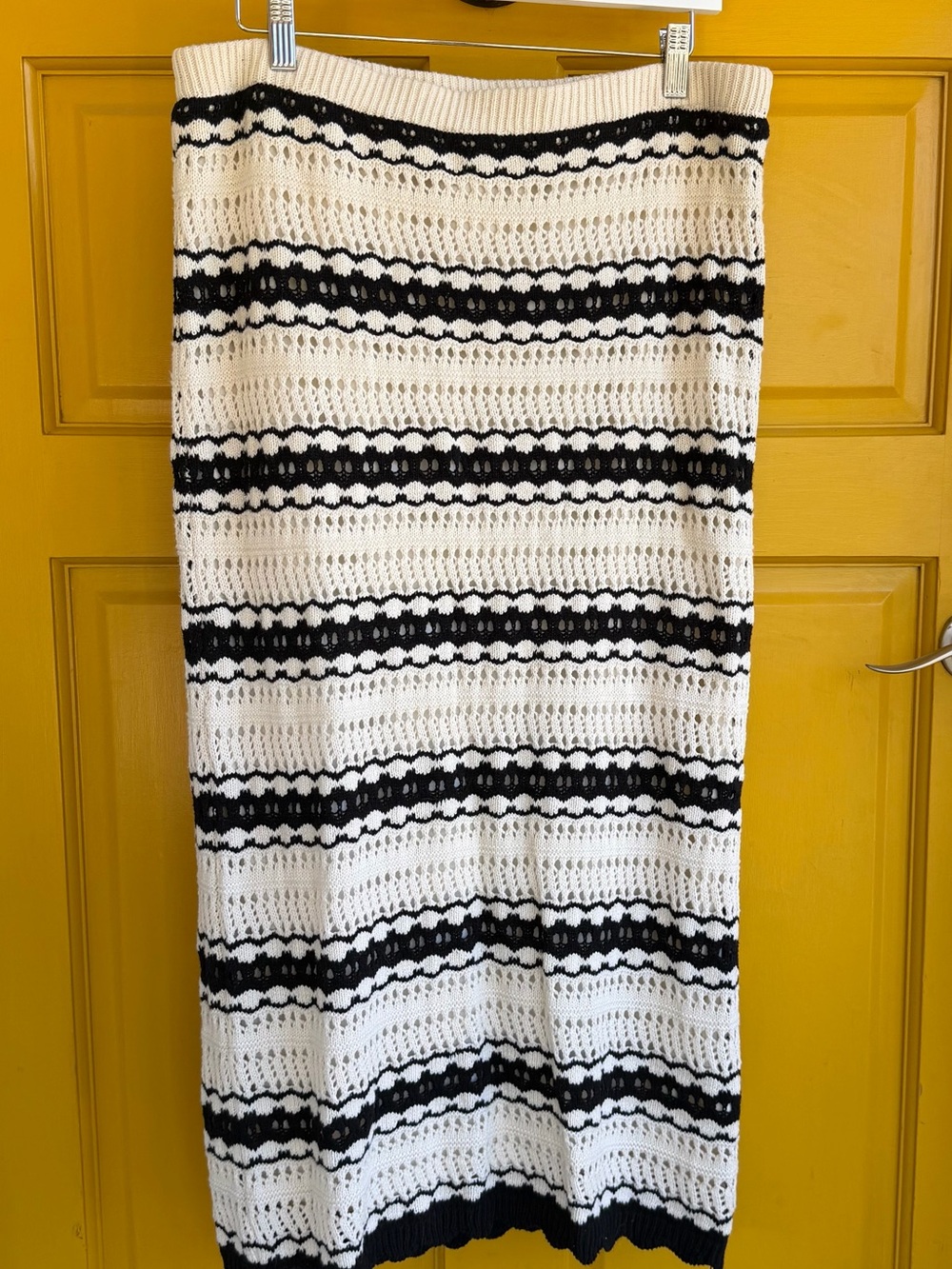 Women's Black & White Crochet Midi Skirt Large/xtra large